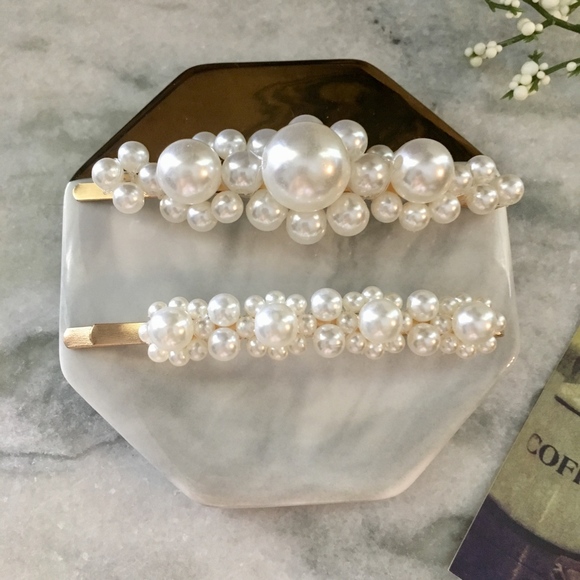 Vintage Cluster Pearl 2-Piece Hair Clip Pin Set - Picture 2 of 8